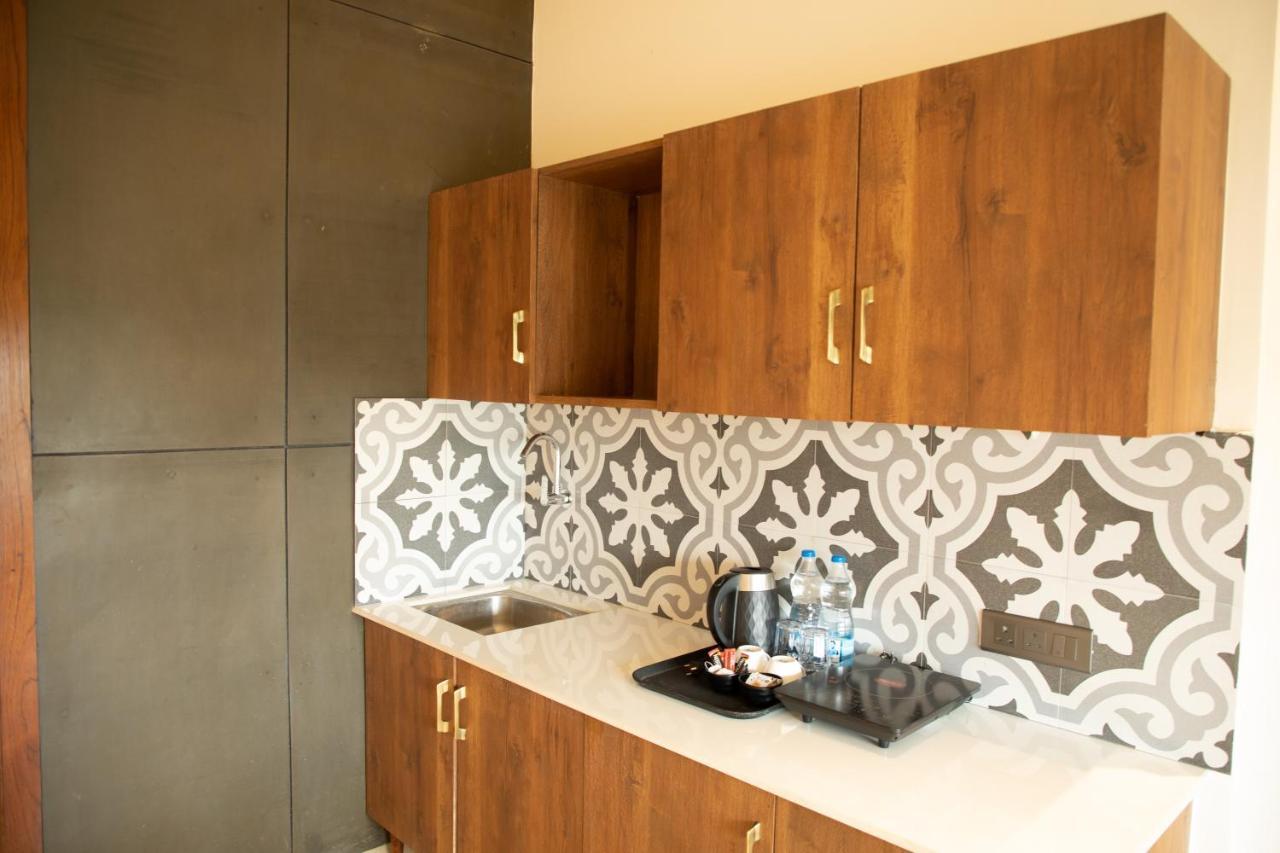 Palm Villas 암리차르 외부 사진